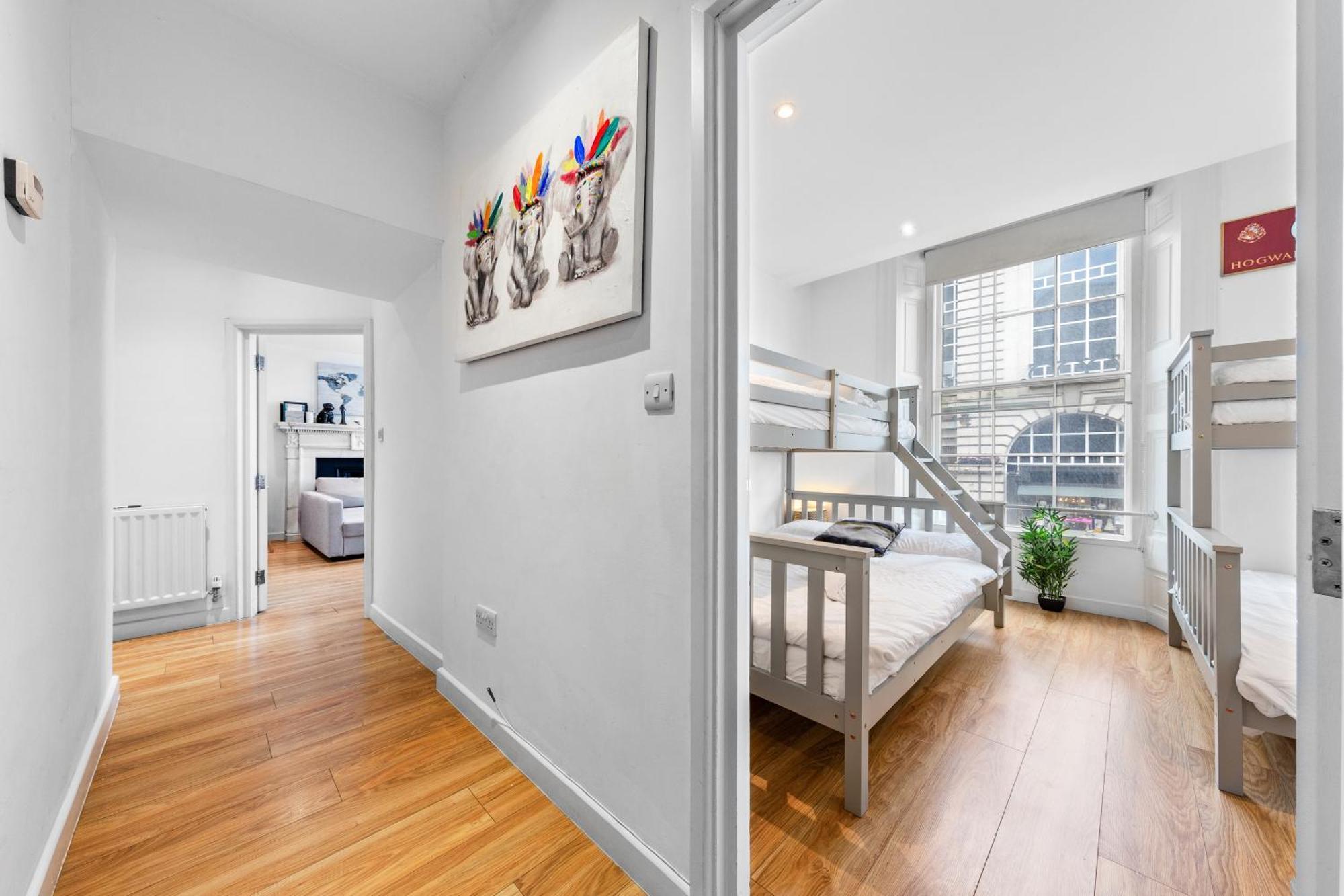 3-Bedroom Flat In London Sleeps 14 Hy1 エクステリア 写真